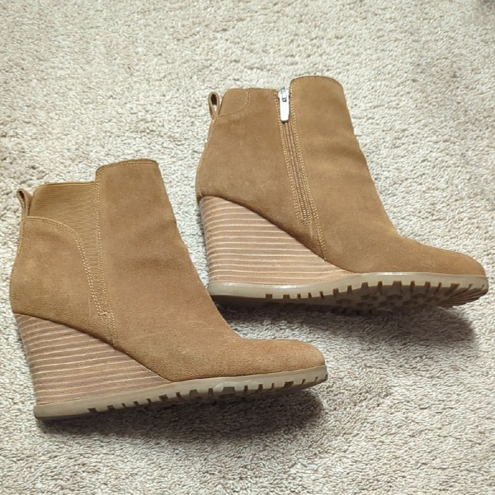 Nine West Tan Suede Wedge Ankle Boots